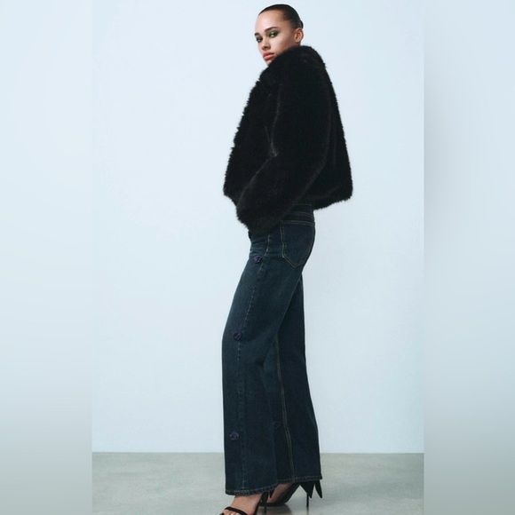 Zara Faux Fur High Collar Soft Mob Wife Long Sleeve Cropped Hidden Pockets Coat - Picture 2 of 12